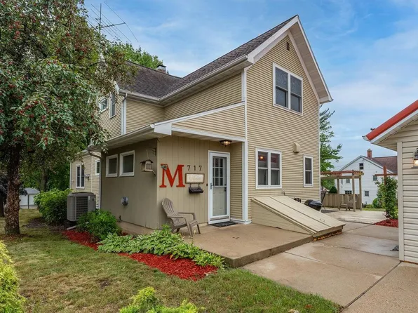 717 8th Street, Baraboo, WI 53913