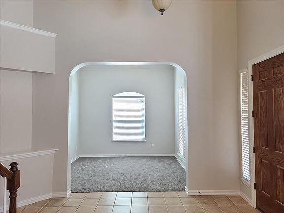 2nd image of 8107 Summerleaf Dr