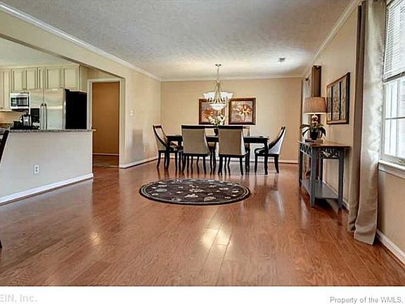 3rd image of 100 Discovery Ln