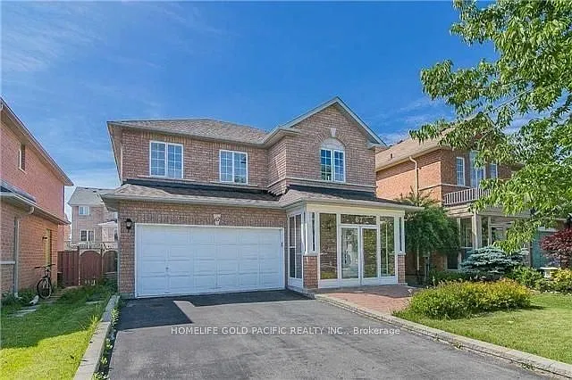 67 Westchester Cres
