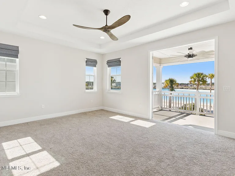 401 Marquesa Cir — Photo 25