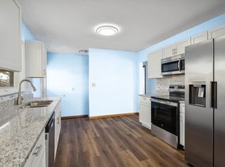 4456 Lexington Ave N, Shoreview, MN 55126
