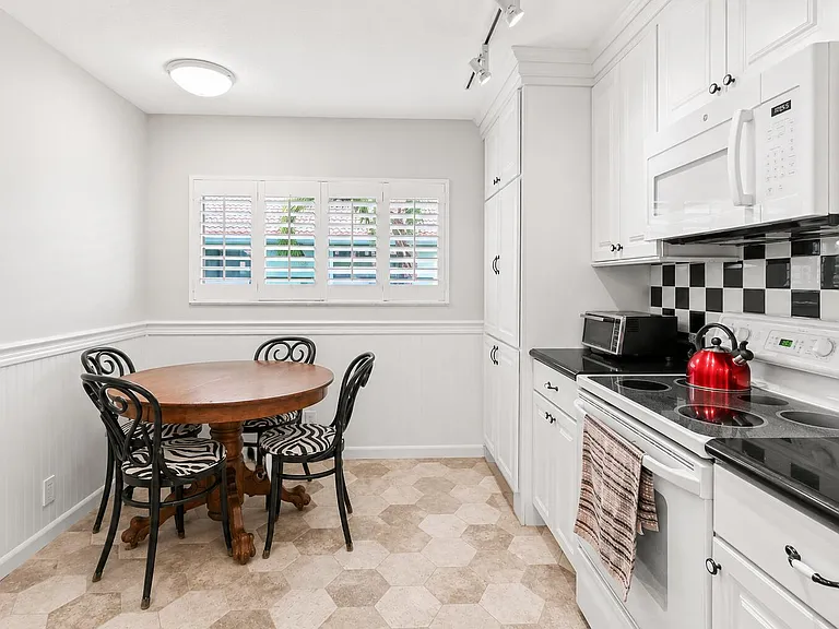 15234 Lakes Of Delray Blvd #276 — Photo 8