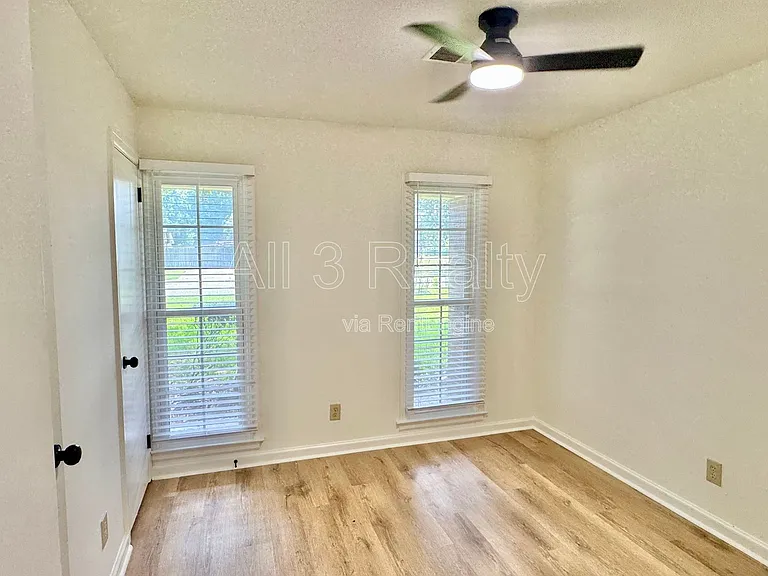 713 Dubuque Dr — Photo 20