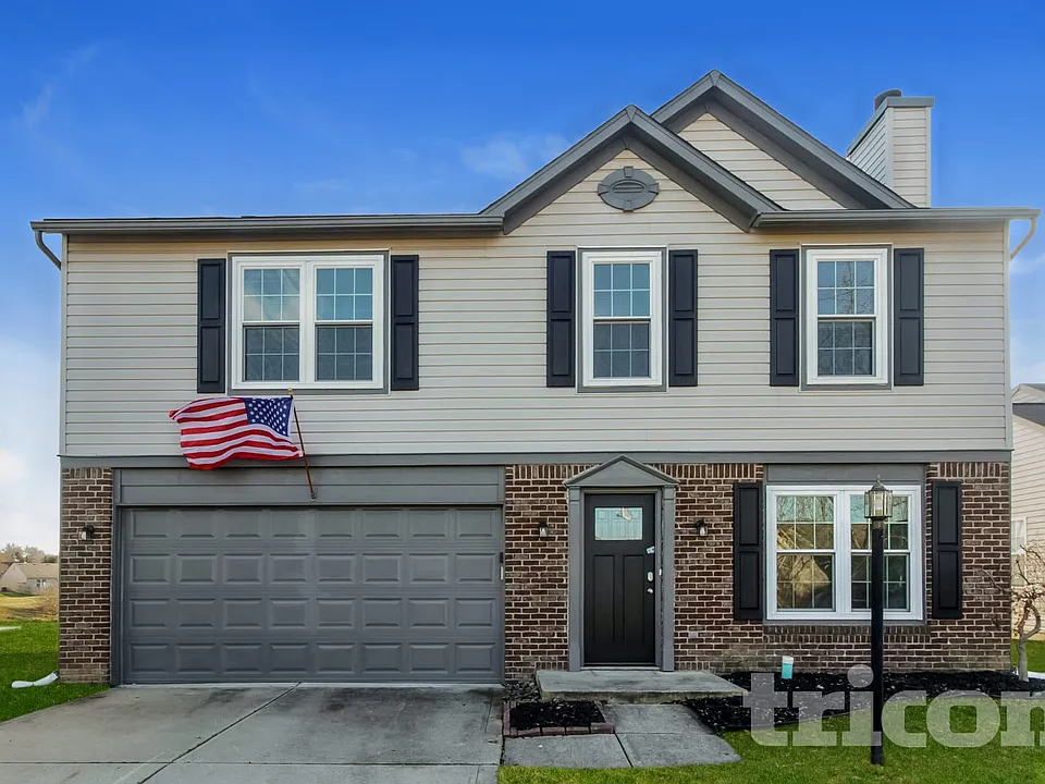 11157 Fall Dr