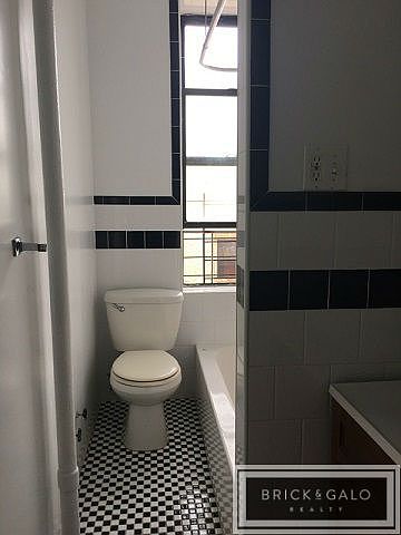2nd image of 285 E 91st St APT 5A