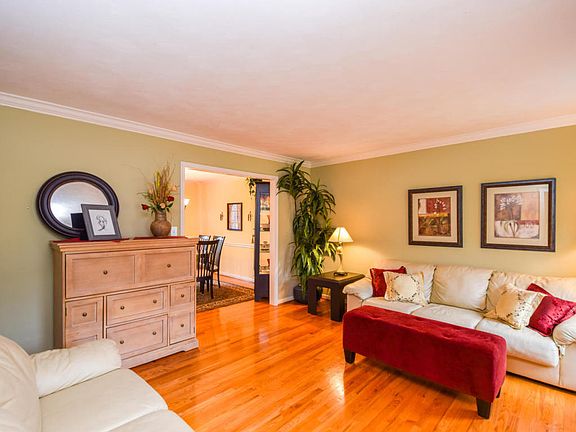 2nd image of 4409 Kings Court Dr