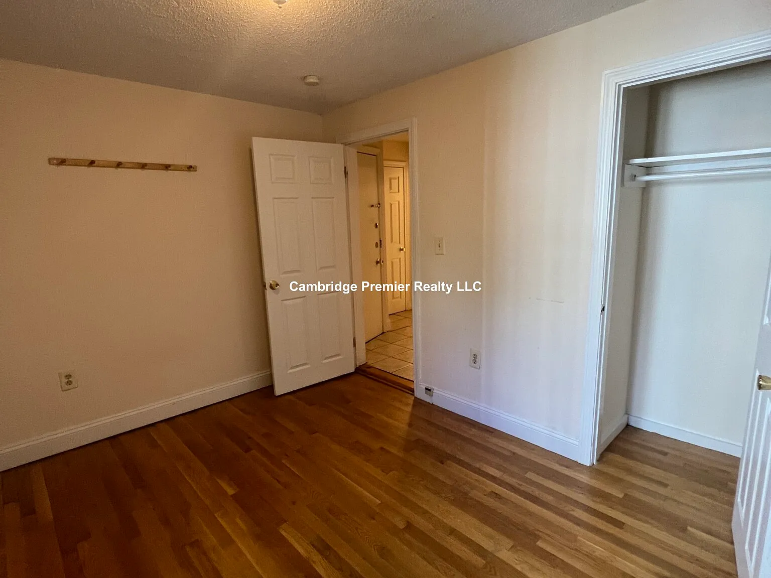 2 bed, 1.0 bath, $2,650 — Photo 4