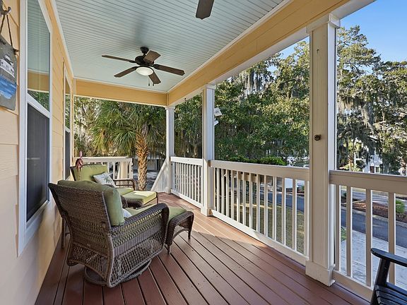 4th image of 15 Flaggpoint Ln.