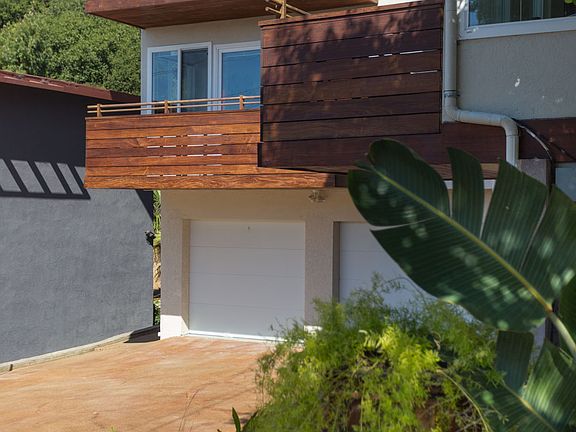 3rd image of 8069 Greenridge Dr