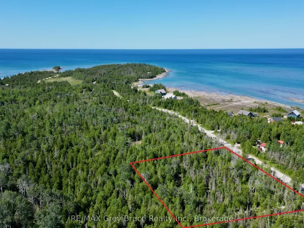 31 Baise Ave, Northern Bruce Peninsula, ON N0H 2R0