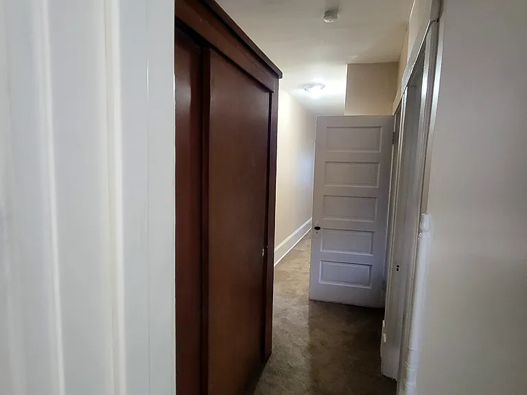 2266 Grandview Ave — Photo 27