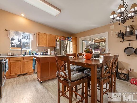 5th image of 6225 W Chinook Ct