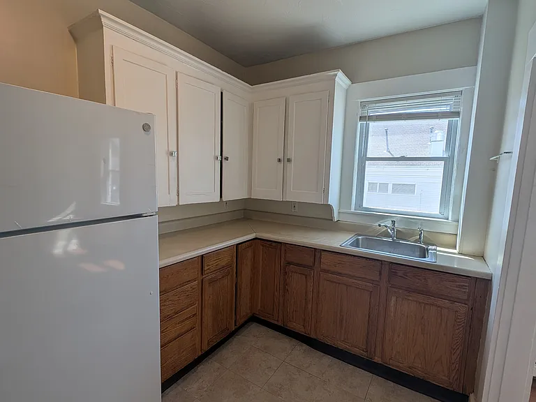 60 W Central St #3 — Photo 1