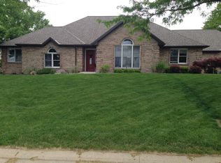 3923 Marian Dr, Quincy, IL 62305