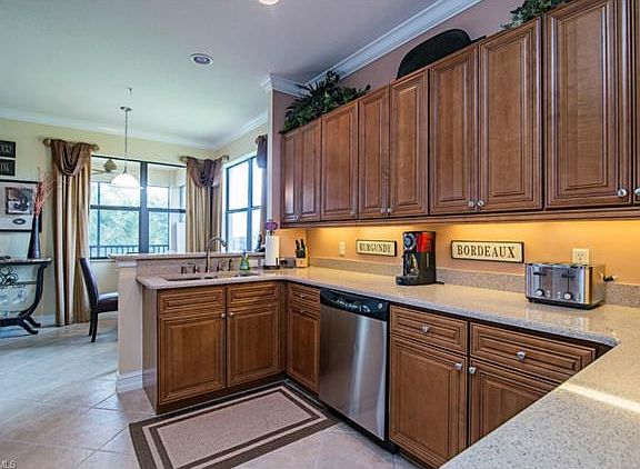 3rd image of 10446 Smokehouse Bay Dr APT 202