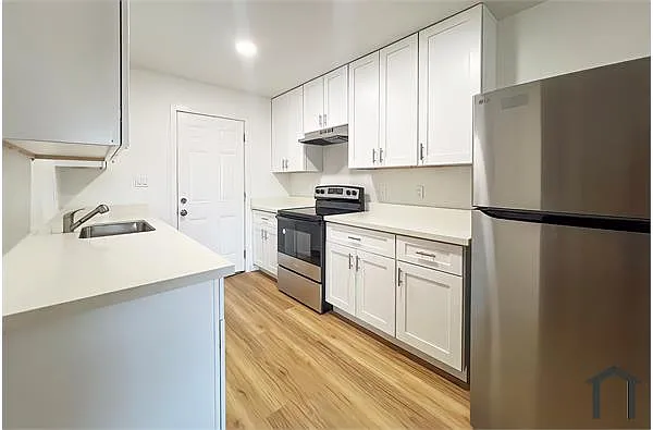 Building Photo - 4206 N 23rd Ave #3
