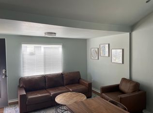 1998 Lampman Rd, Gold Hill, OR 97525