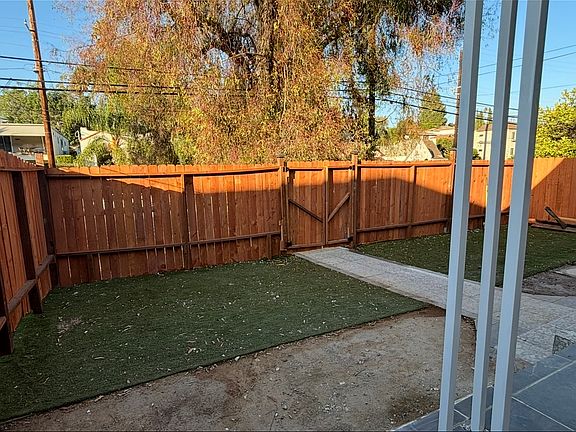 4th image of 2659 Glendale Blvd