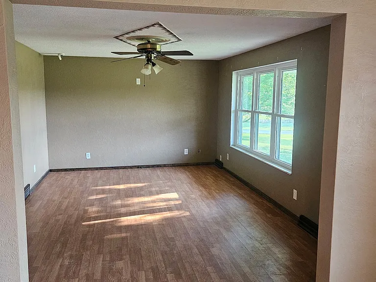 2989 Boutin Dr — Photo 6