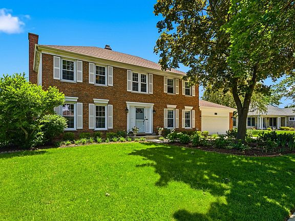2nd image of 3895 Anjou Ln
