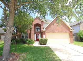 10111 Hidden Falls Dr, Pearland, TX 77584
