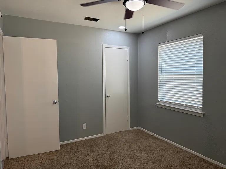 2509 Normont Cir — Photo 4