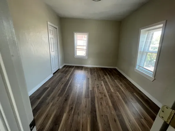 143 Knight St #5, Providence, RI 02909