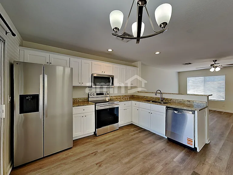 15374 W Gelding Dr — Photo 3