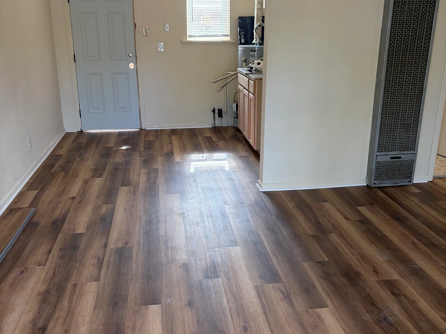 2 bed, 600 sqft, $950 — Photo 2