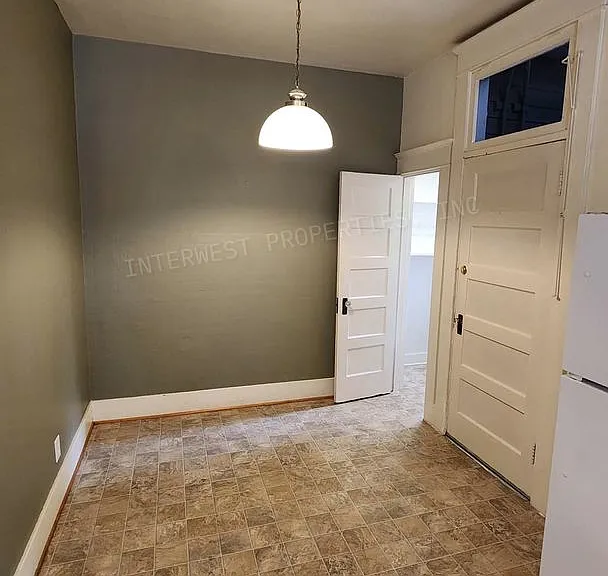 117 King Avenue 2156 Davis St — Photo 19