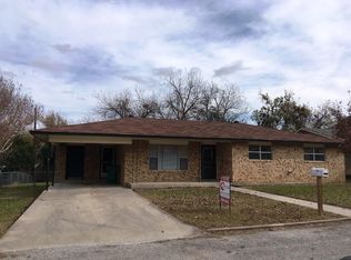 1404 Marie St, Comanche, TX 76442