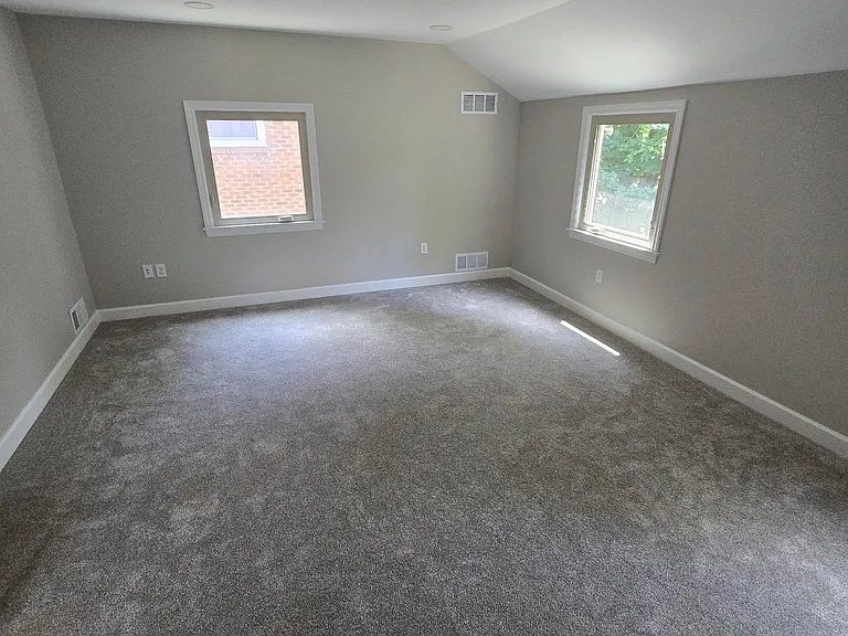 8370 Ohio River Blvd — Photo 10