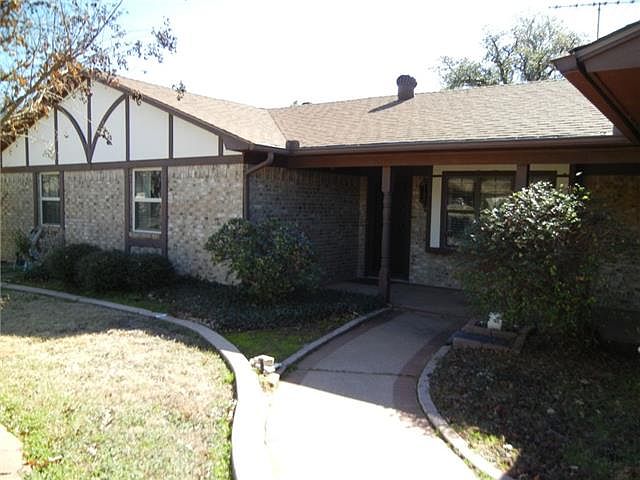1st image of 3911 Fairway Dr