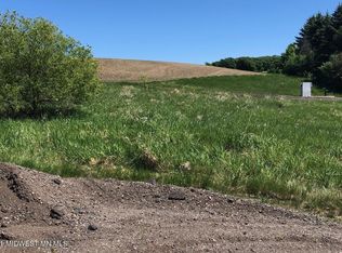 2122 Joy Ln, Fergus Falls, MN 56537