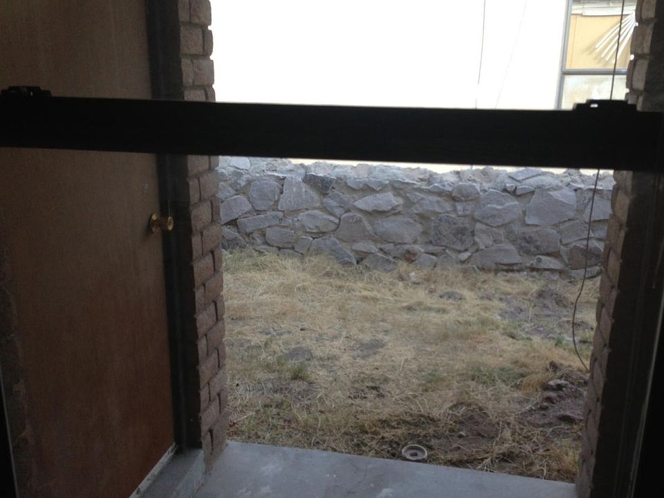 small back patio with storage
Backyard is double size as it is on the end