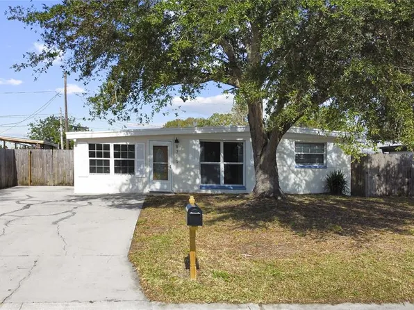 8719 92nd Ter, Seminole, FL 33777