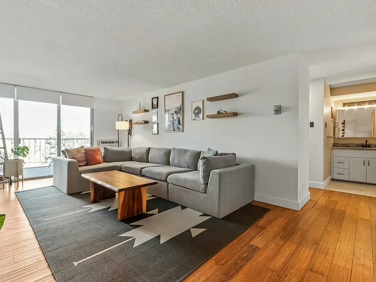 4800 E Hale Pkwy — Photo 2