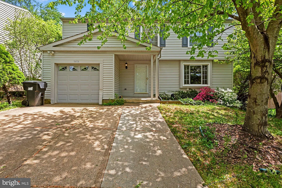Building Photo - 9404 Mirror Pond Dr