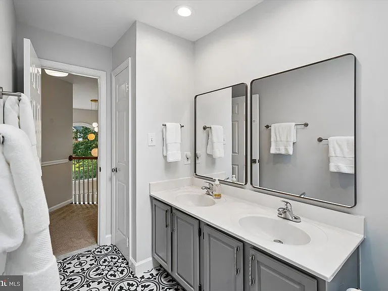 676 Old Hunt Way — Photo 39