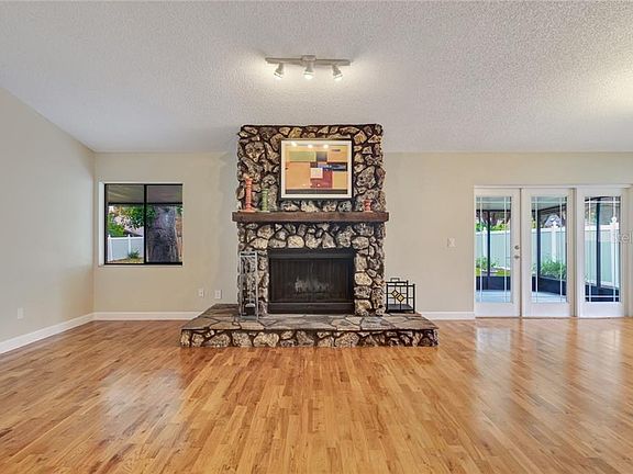 5th image of 168 Dublin Dr