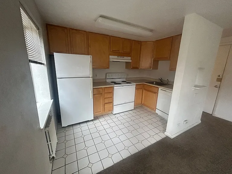 1182 Clermont St #102 — Photo 18