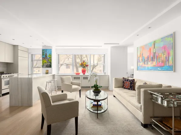 70 East 10th Street image 1 of 8