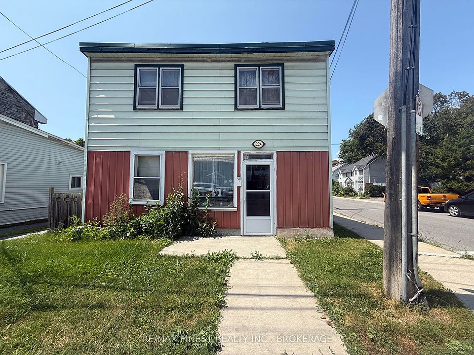 1st image of 224 Montreal St