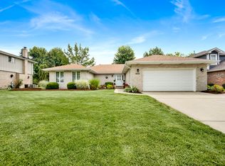 19635 Swanberg Ln, Mokena, IL 60448