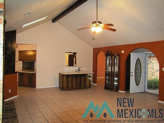 3rd image of 2821 N Acoma Dr