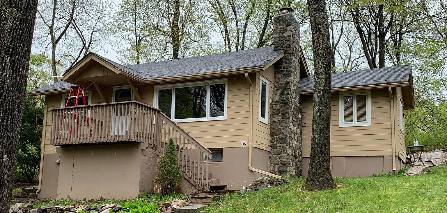 102 Poplar Ln photo 1
