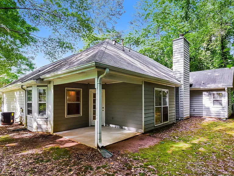1204 Garden Path SE — Photo 15