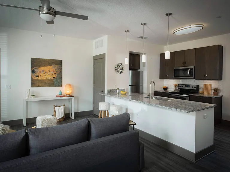 The Central on Orange Lake — Photo 16