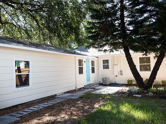 3rd image of 1815 21st Ave N